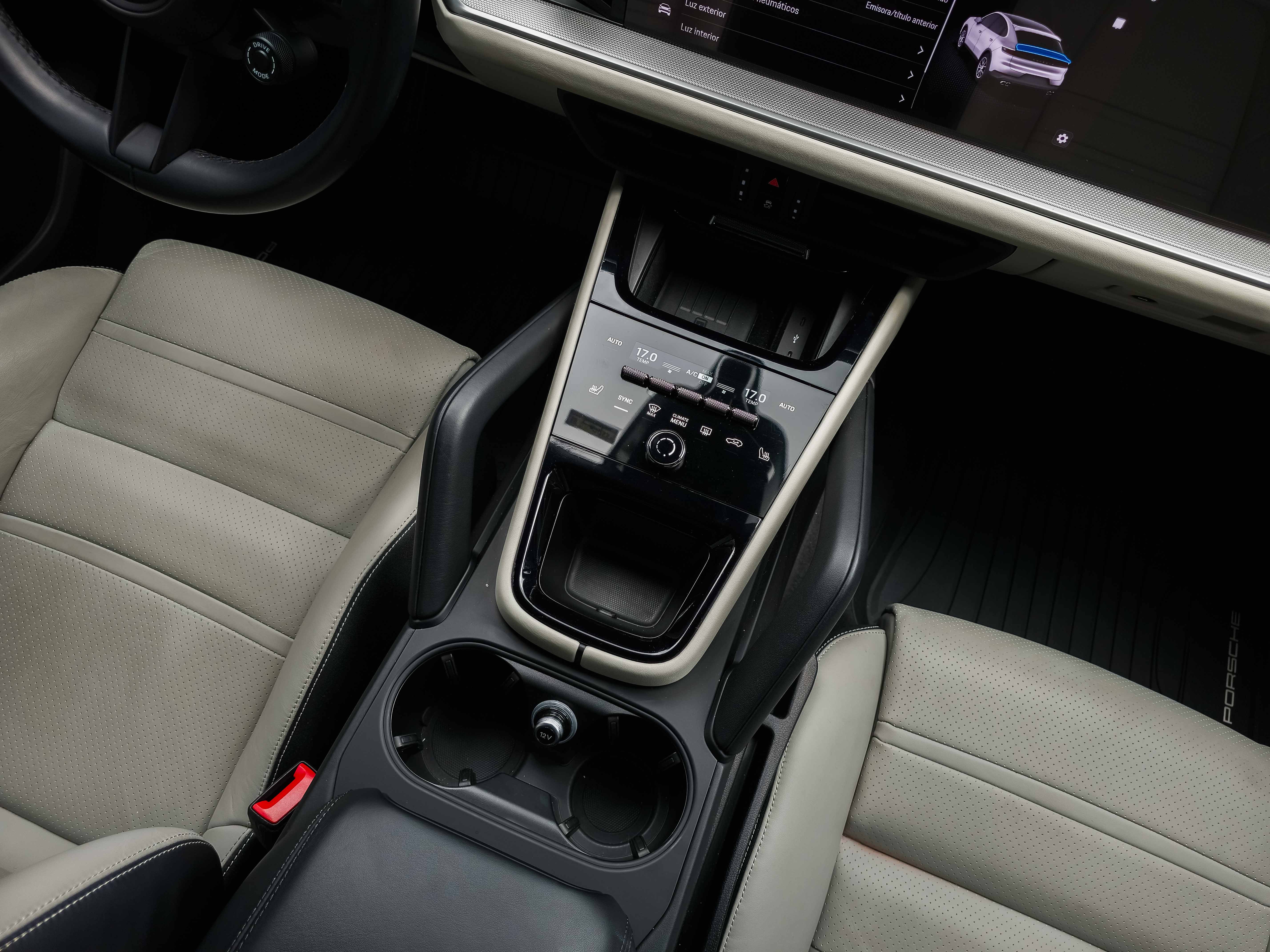 Porsche Cayenne 3.0 E-Hybrid 2024 - Foto 18